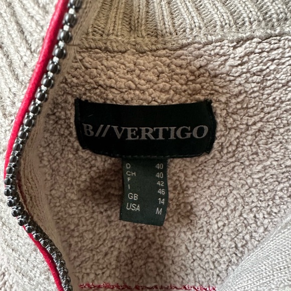 Equestrian vest - Picture 3 of 3